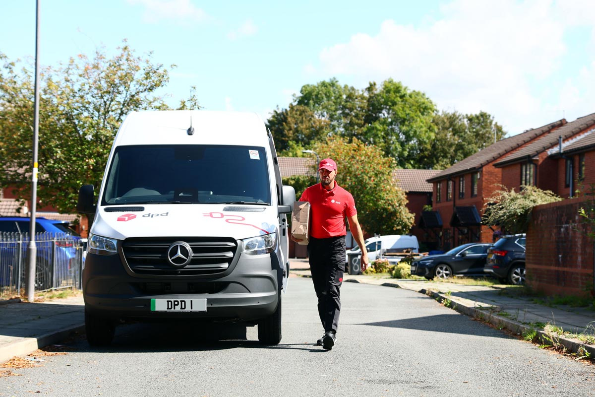 DPD chooses Mercedes-Benz Vans for new EVs